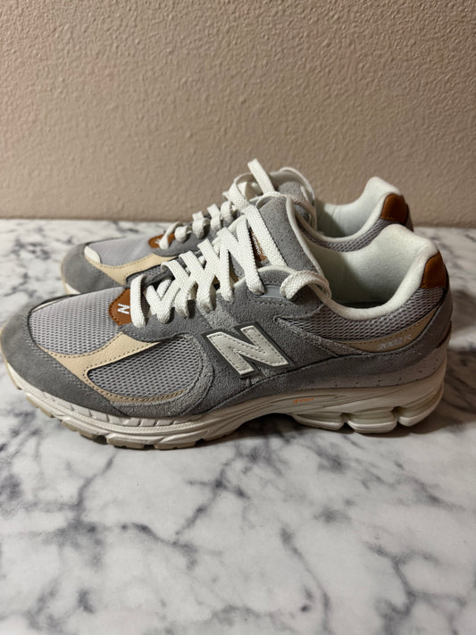 New Balance 2002R (Size: 10.5M/12W)
