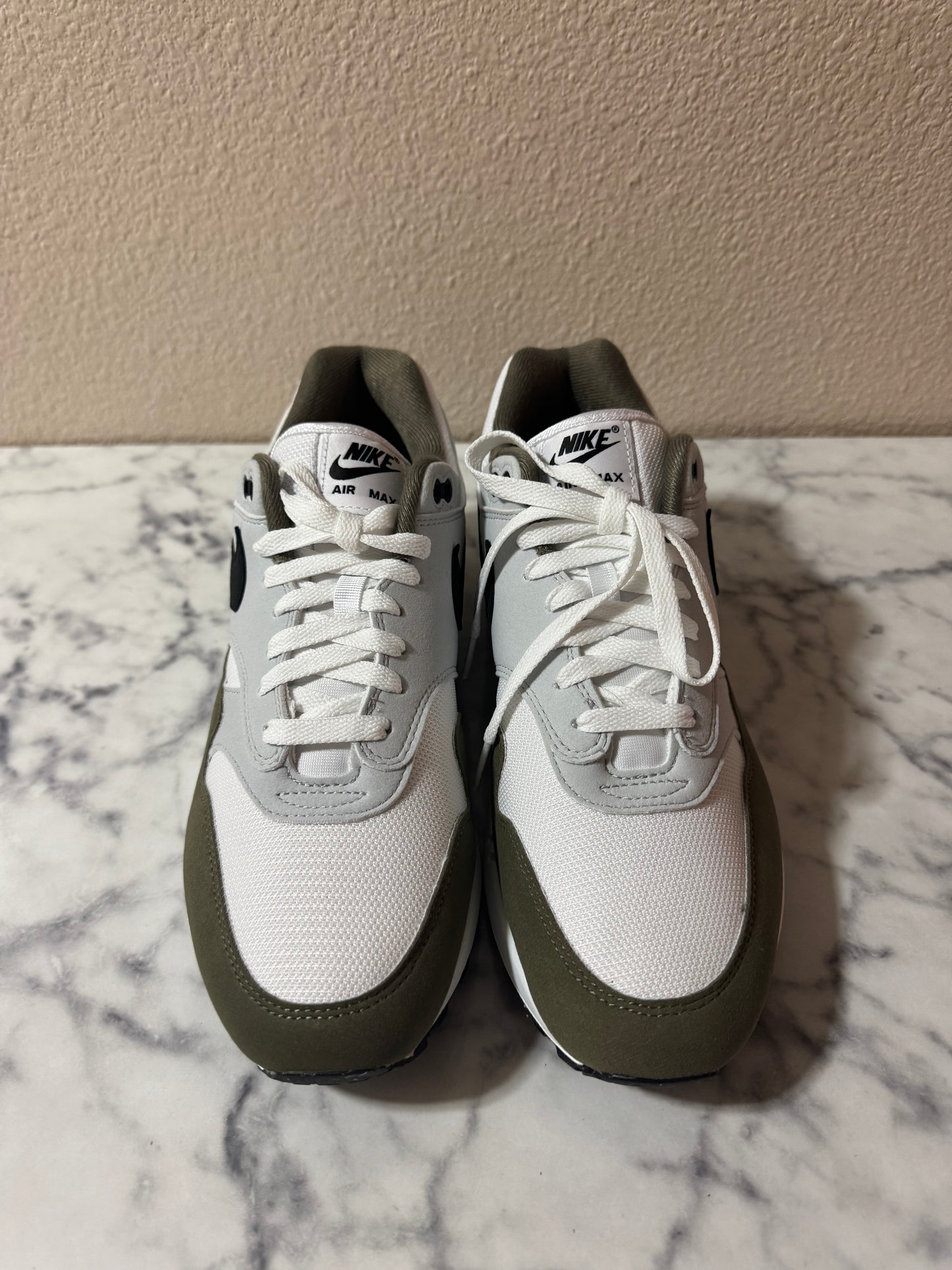 Nike Air Max 1 (Size: 10M/11.5W)