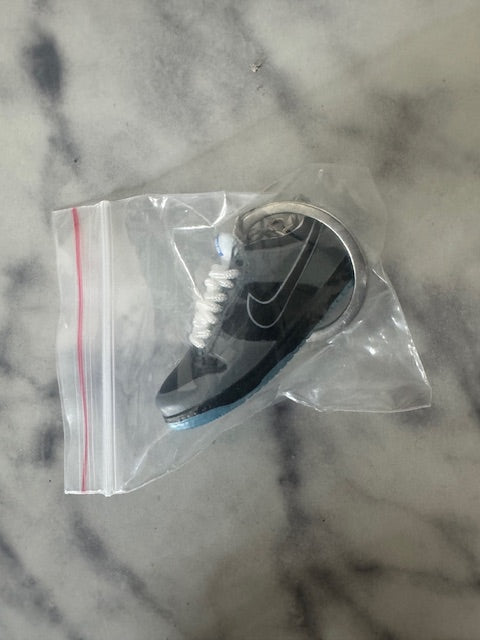 Nike SB Dunk Keychain (Blue Lobster)