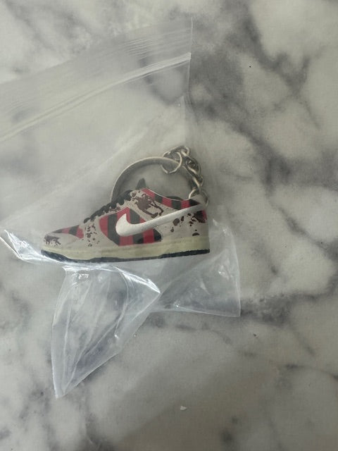 Nike SB Dunk Keychain (Freddy Krueger)