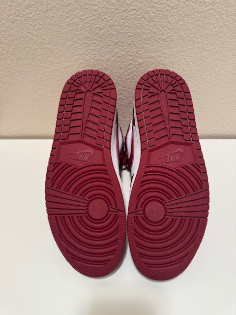 Jordan 1 Retro High OG "Artisanal Red"