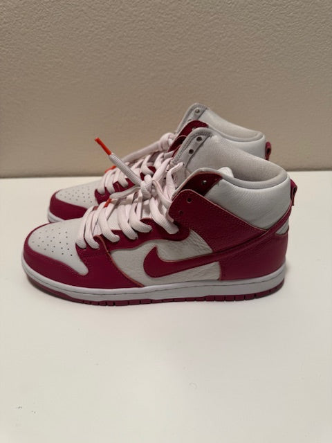 Nike SB Dunk Hi Top